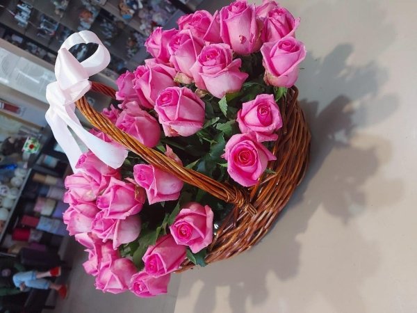 Корзина с розами 41 роза