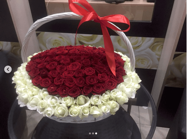 Корзина с розами 101 роза