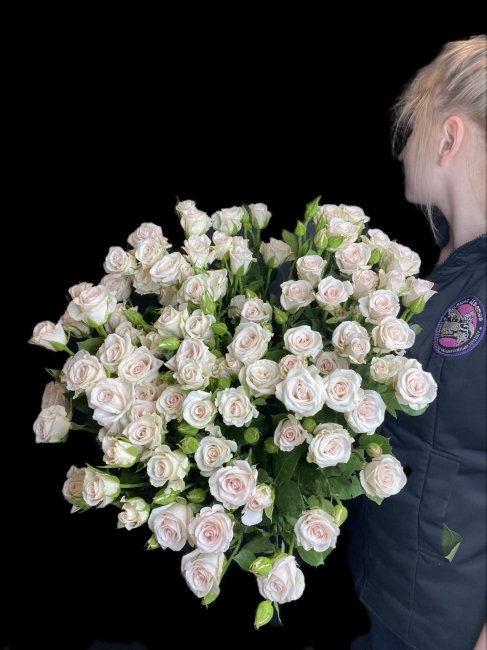 Розы Спрей микс светло розовая  (высота  60см)