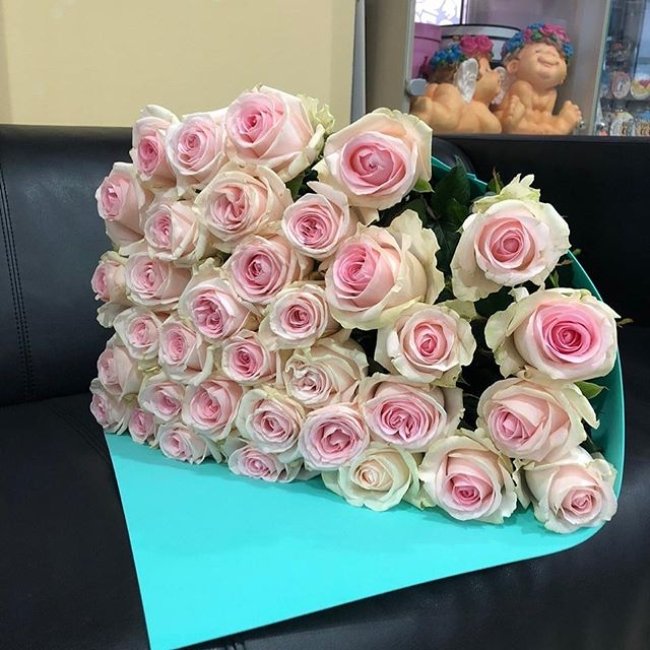 Роза Свит Ревиваль. Букет из 41 розы. Высота 60 см