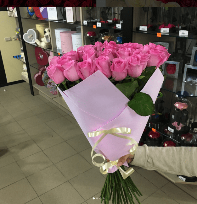 Роза Ревиваль (розовая). Букет из 25 роз. Высота 50 см