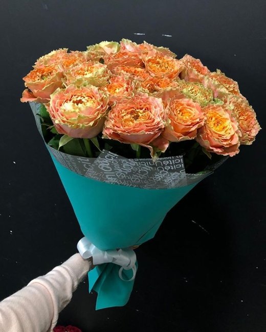 Роза Кантри спирит Луиза. Букет из 25 роз. Высота 50 см