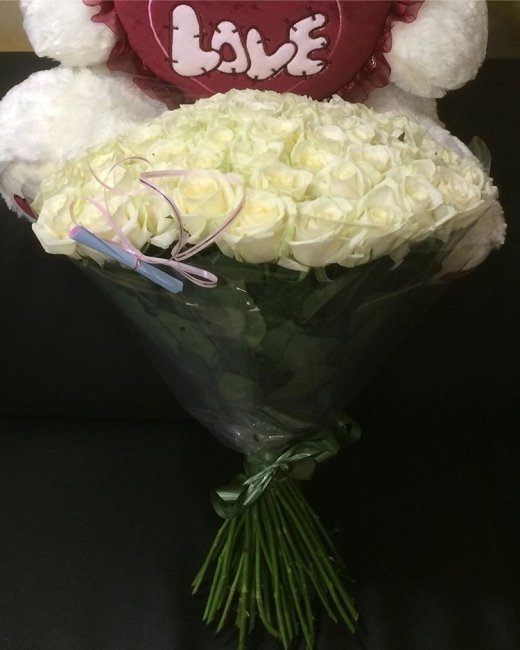 Роза Аваланж (белая). Букет из 51 розы. Высота 60 см