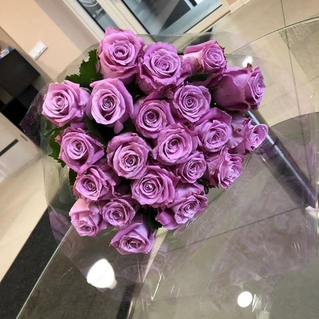 Роза Маритим. Букет из 21 розы. Высота 60 см