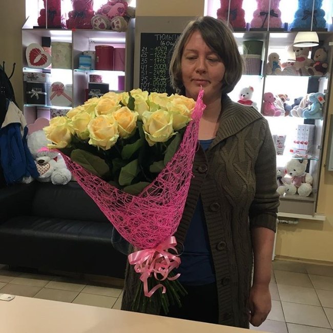 Роза Пич-Аваланж (персиковая). Букет из 41 розы. Высота 60 см